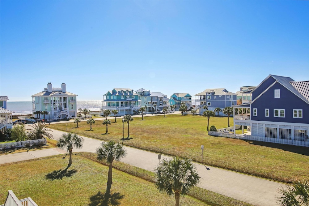 Key West by Ryson Vacation Rentals — 4-Star Luxury Hotel in Galveston, United States