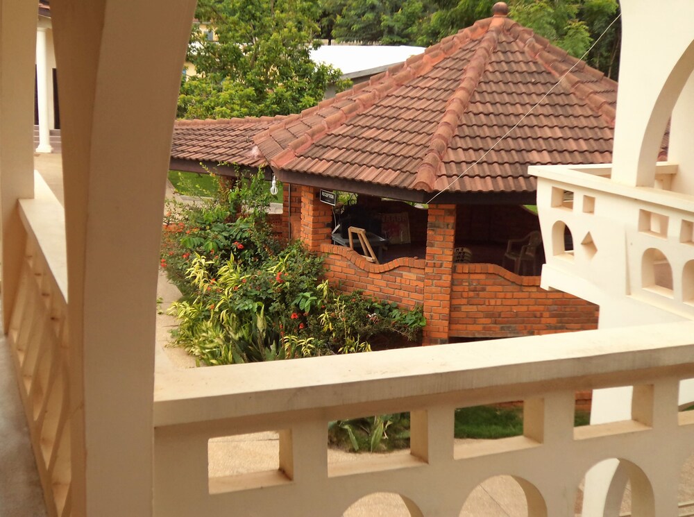 Riverside Hotel — hotel in Koforidua