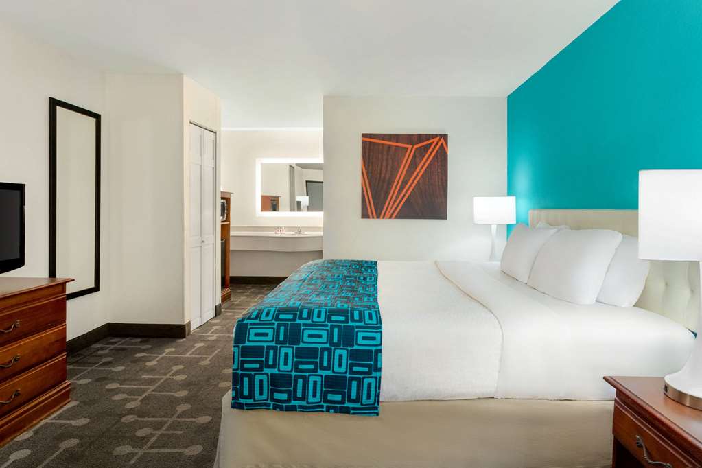 Howard Johnson by Wyndham Chattanooga Lookout Mountain I 24 - photo 16