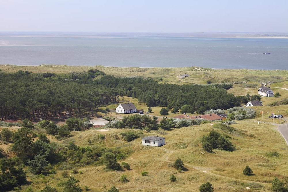 Sier aan Zee - carbon neutral hotel in Hollum