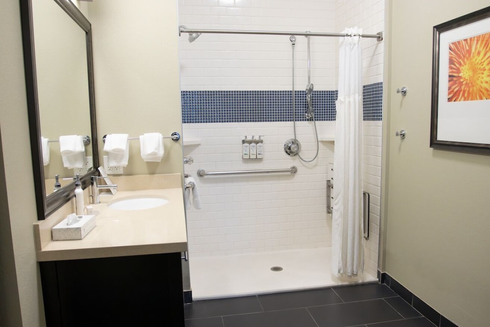 Staybridge Suites Rochester Commerce Dr NW by IHG - photo 31