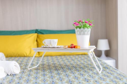 Amora Apartments — 4-Star Luxury Hotel in Rome, Italy