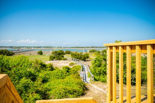 Sound Bite by Oak Island Accommodations - photo 15