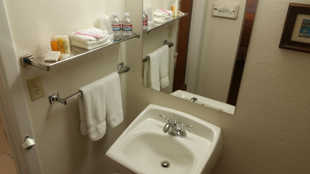 Roadrunner Lodge - photo 31