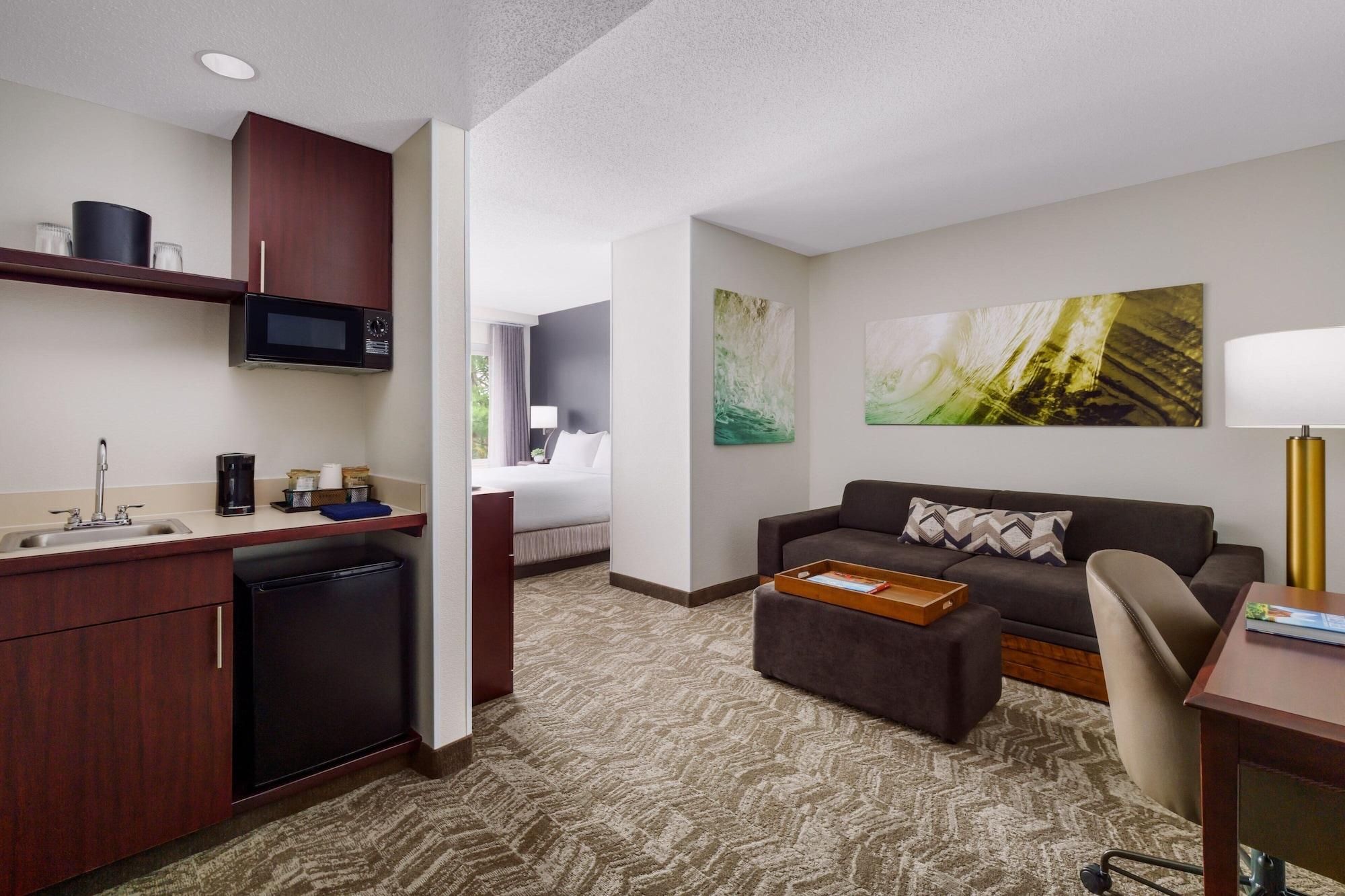 SpringHill Suites Manchester Boston Regional Airport - photo 19