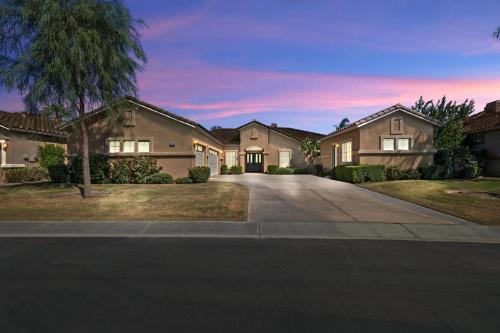Luxury Living with Unmatched Views Green Hills in Indio, United States