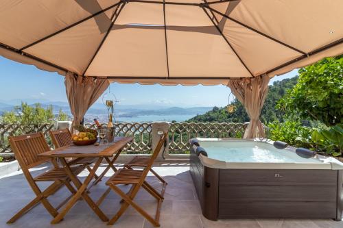 Golden View Holidays — 4-Star Luxury Hotel in La Spezia, Italy