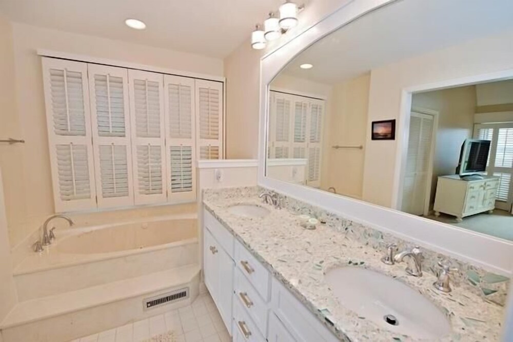 16 Mizzenmast Court at The Sea Pines Resort - photo 6