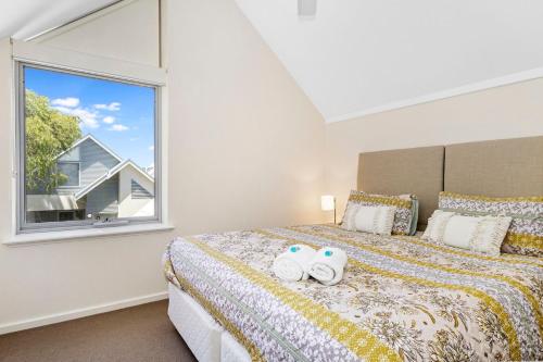 Tides at 65 Cape View Resort — Broadwater — photo 5