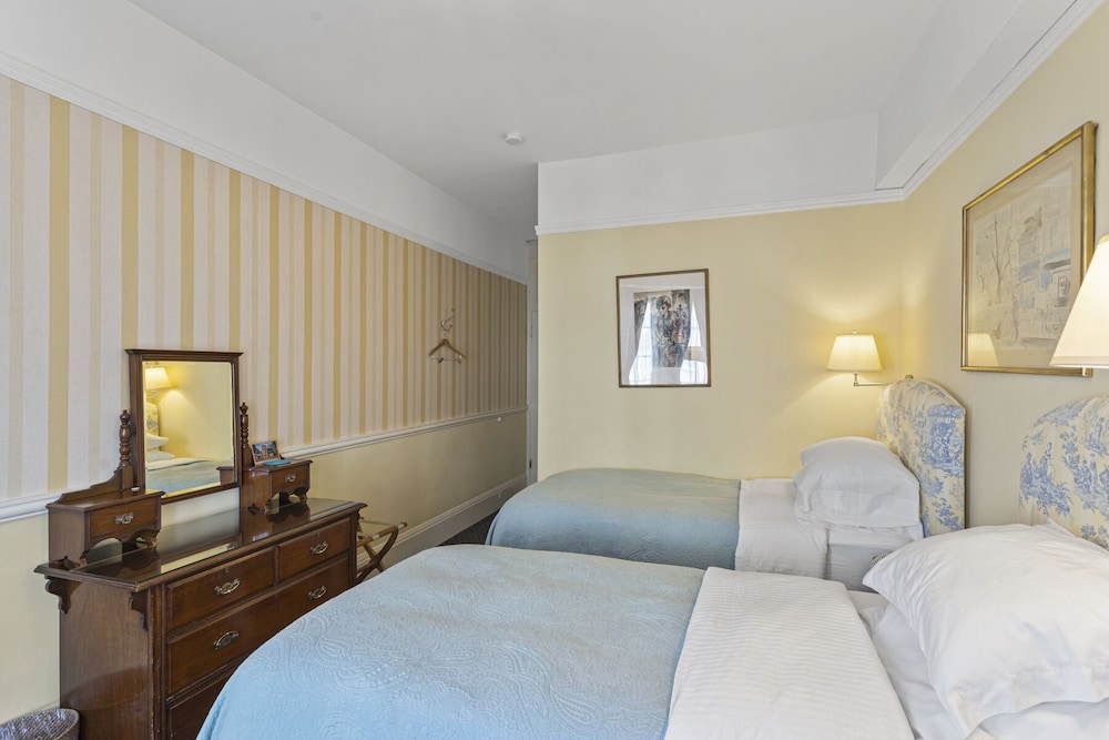 Golden Gate Hotel - photo 16