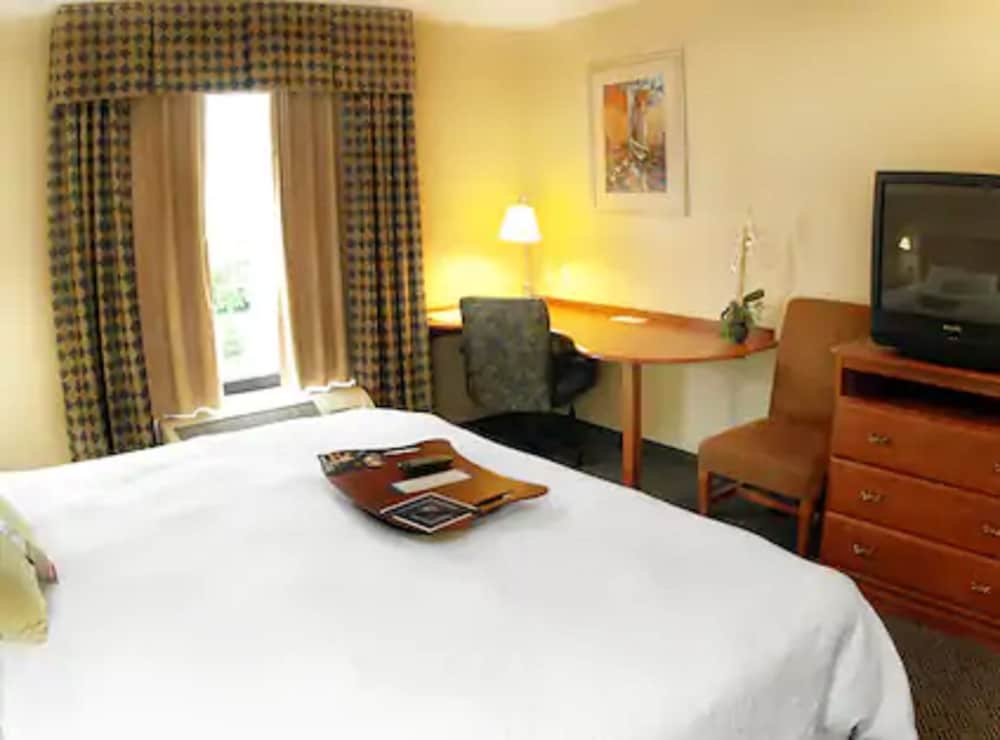 Hampton Inn Jacksonville - photo 6
