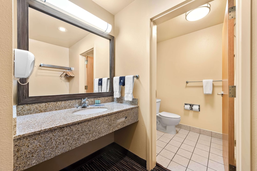 Best Western Topaz Lake Inn - photo 23