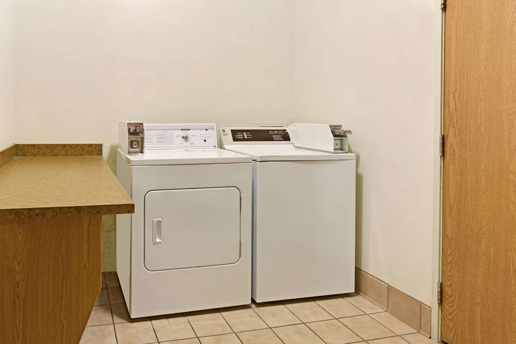 Days Inn & Suites by Wyndham Castle Rock - photo 42