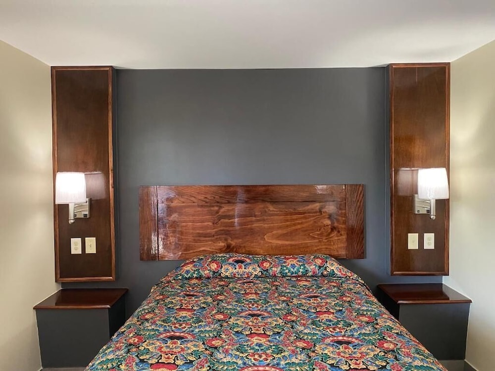 Relax Inn Plaquemine - photo 5
