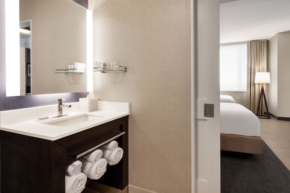 Residence Inn by Marriott New York JFK Airport - photo 24