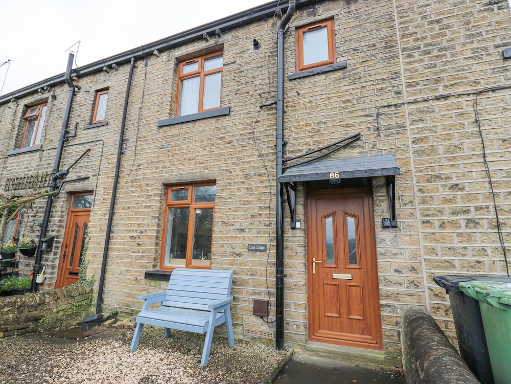 Luna Cottage — 4-Star Luxury Hotel in Holmfirth, United Kingdom