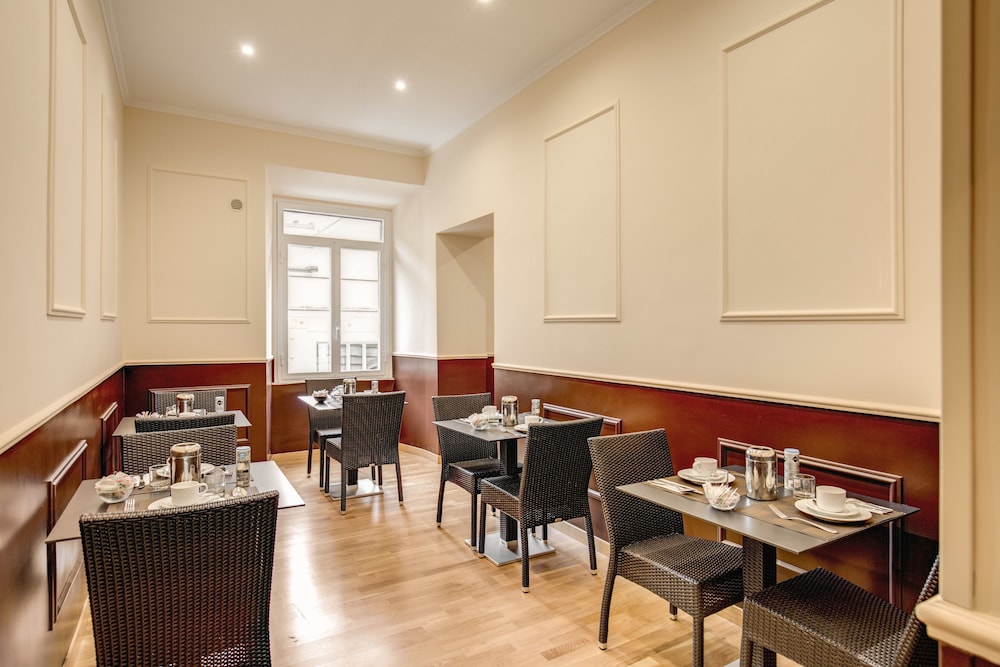 מזון ומשקאות