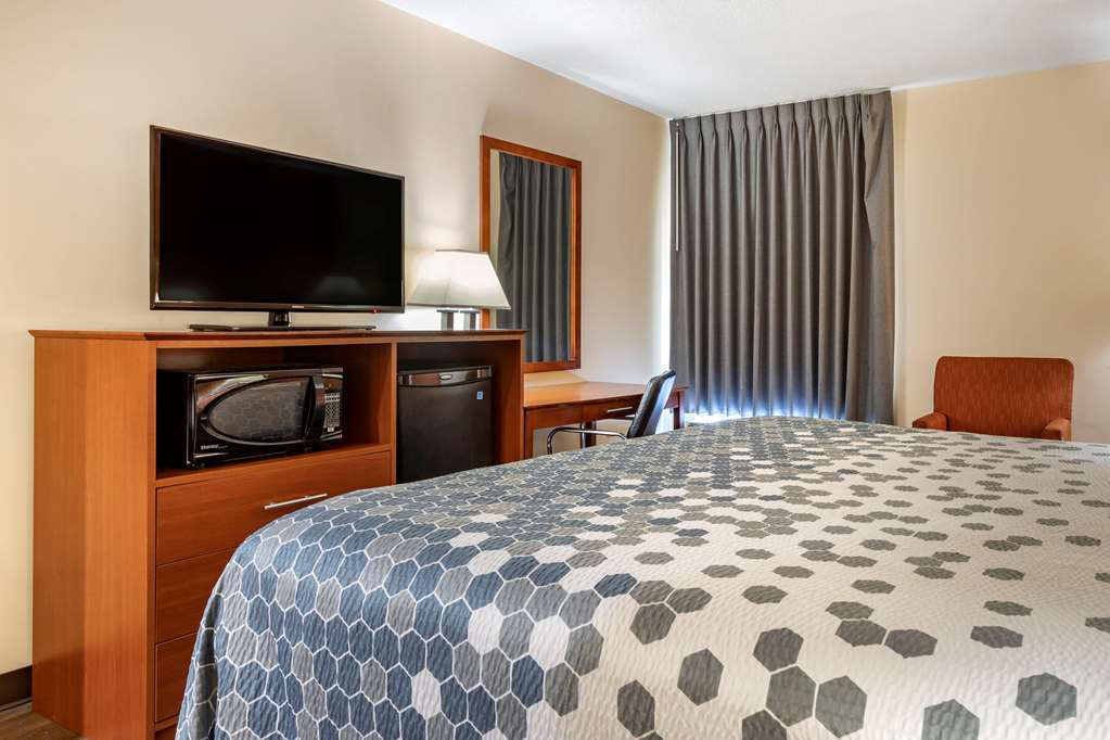Econo Lodge Saint Stephen - photo 21