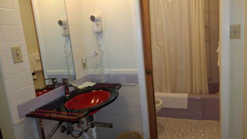 Driftwood Motel - photo 15
