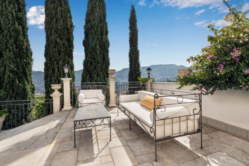 Villa Bouganville — 4-Star Luxury Hotel in Monreale, Italy