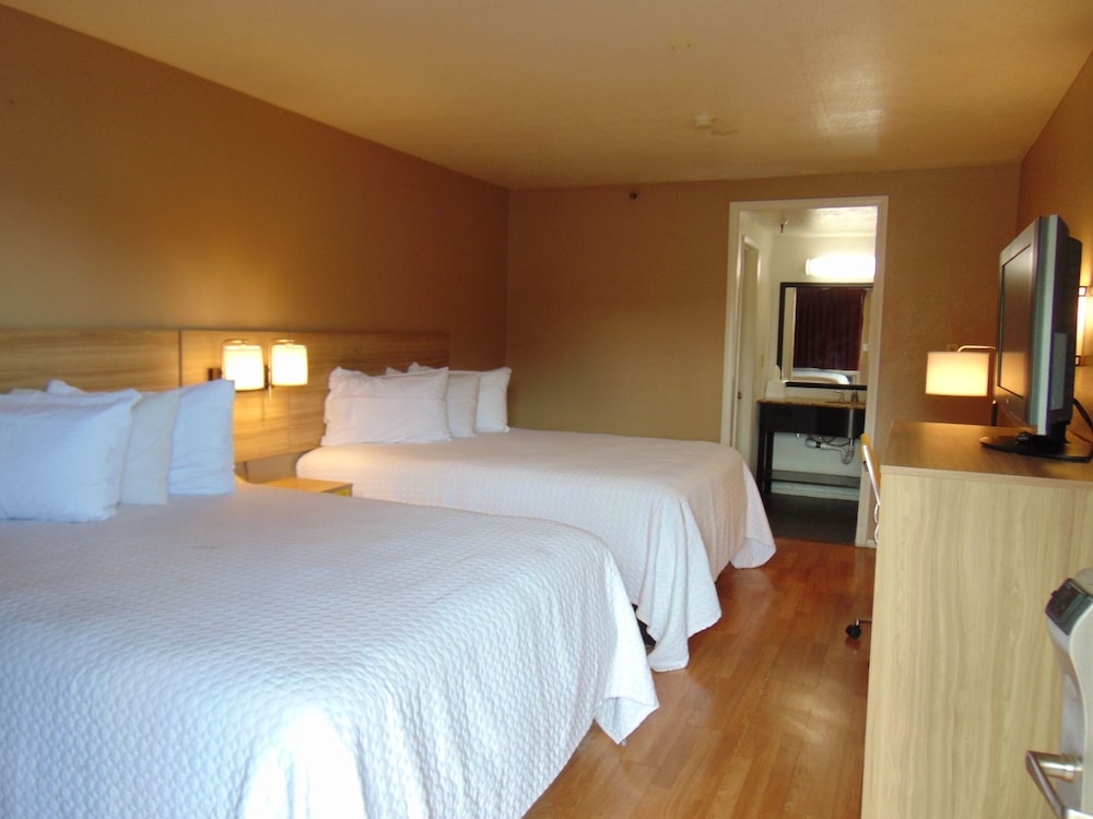 Days Inn by Wyndham Victorville - photo 5