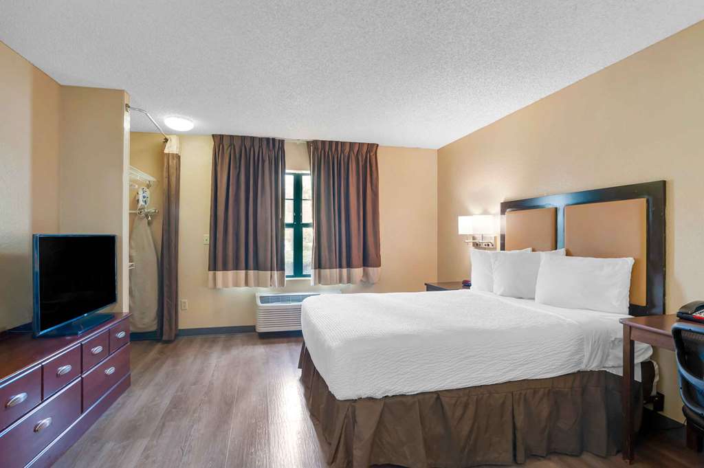 Extended Stay America Suites Los Angeles Torrance Harborgate - photo 12
