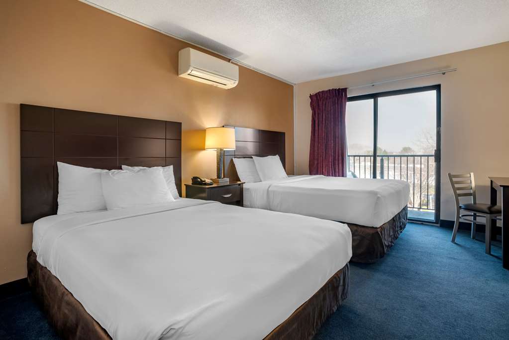 Econo Lodge Inn & Suites Rehoboth Beach - photo 30