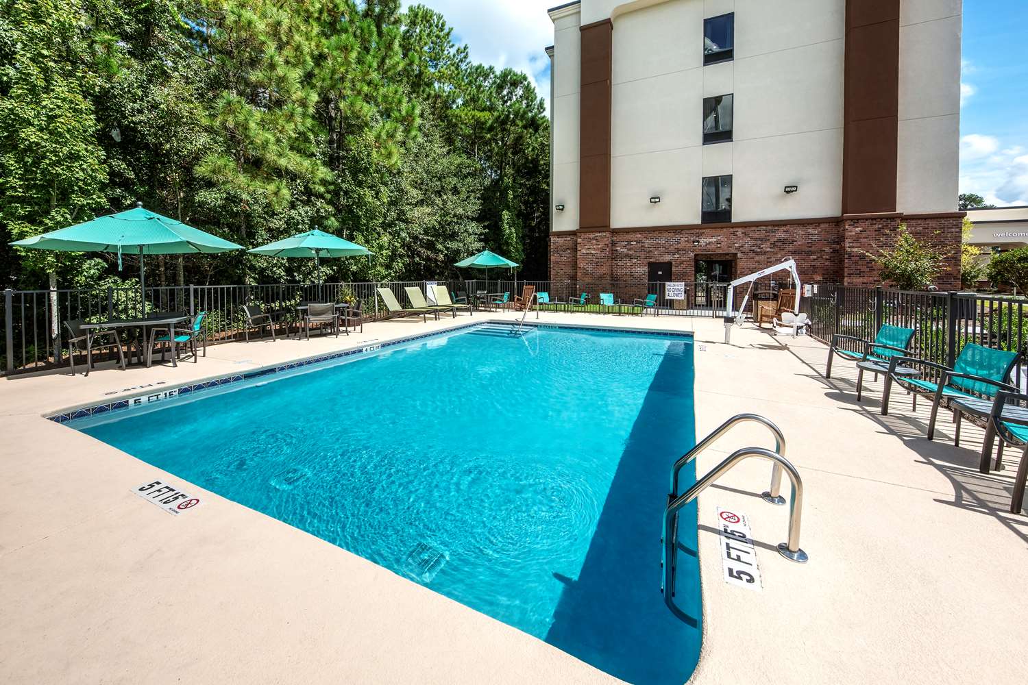 Hampton Inn Summerville SC - photo 8