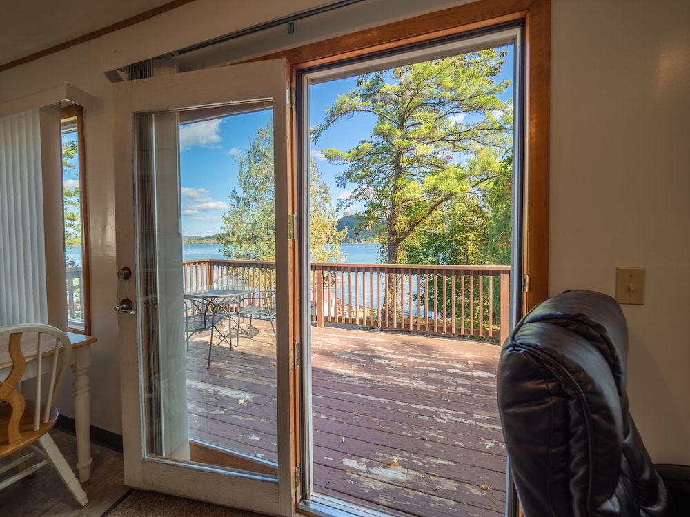 Lake 'N Pines Motel - photo 41
