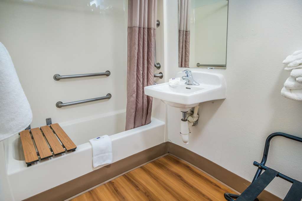 Motel 6 Irving TX Dallas - photo 12