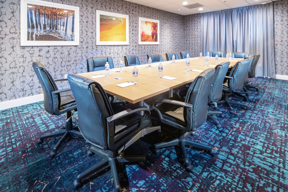 Hampton Inn & Suites Santa Maria - photo 33