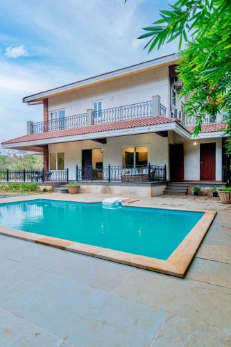 Saffronstays Boulevard Stonehouse Lonavala in Lonavla, India