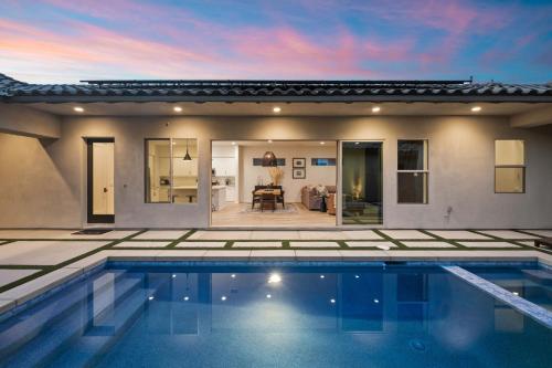 Gorgeous Brand New Home — 4-Star Luxury Hotel in La Quinta, United States