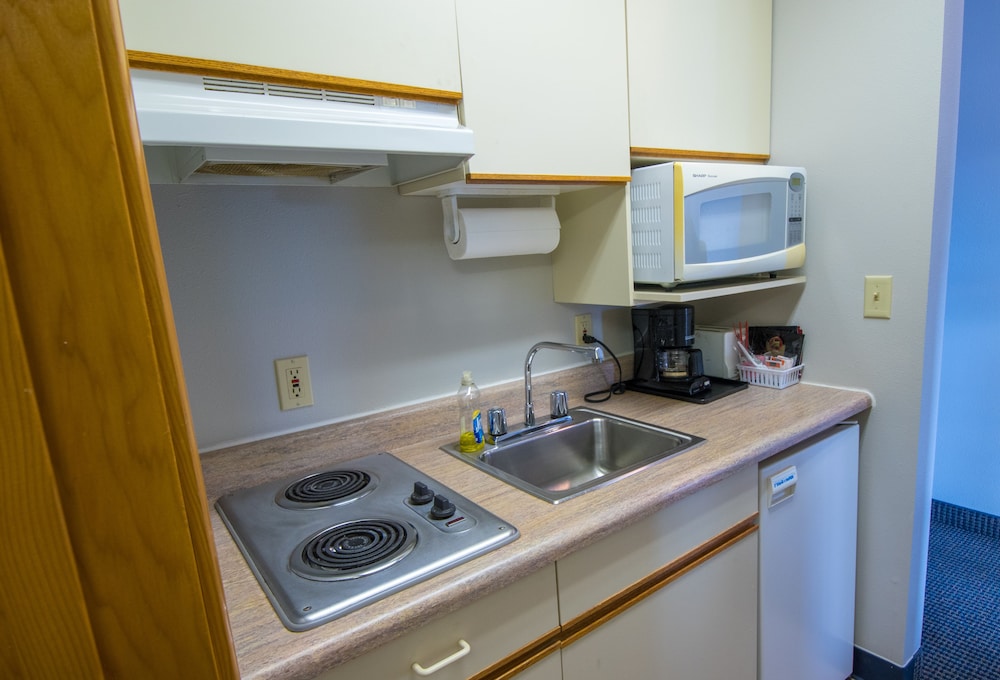 Cascade Creek Inn & Charters - photo 19