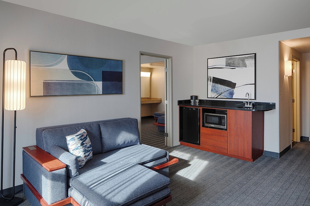 Courtyard by Marriott Springfield Downtown - photo 17
