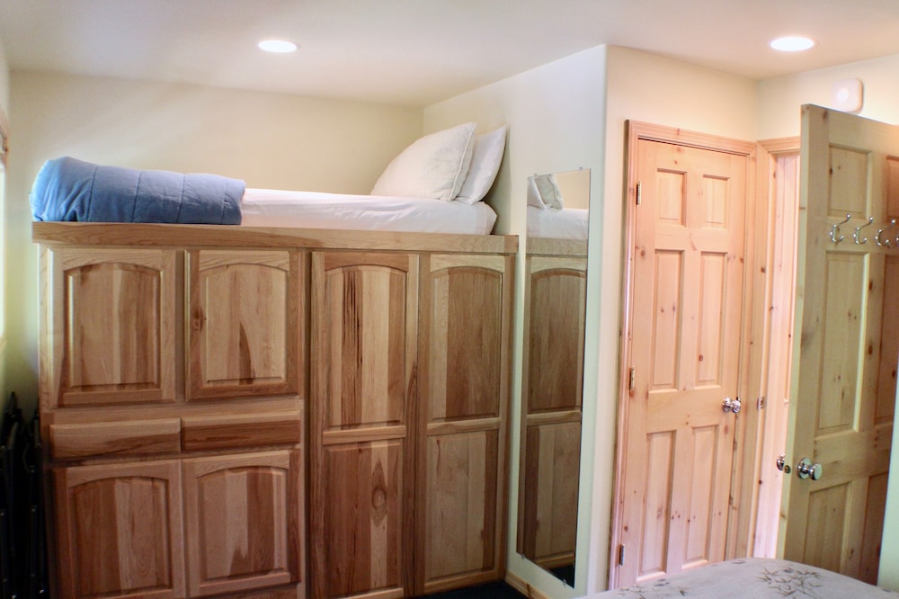 Crystal Chalets Condominiums at Crystal Mountain Ski Resort - photo 35