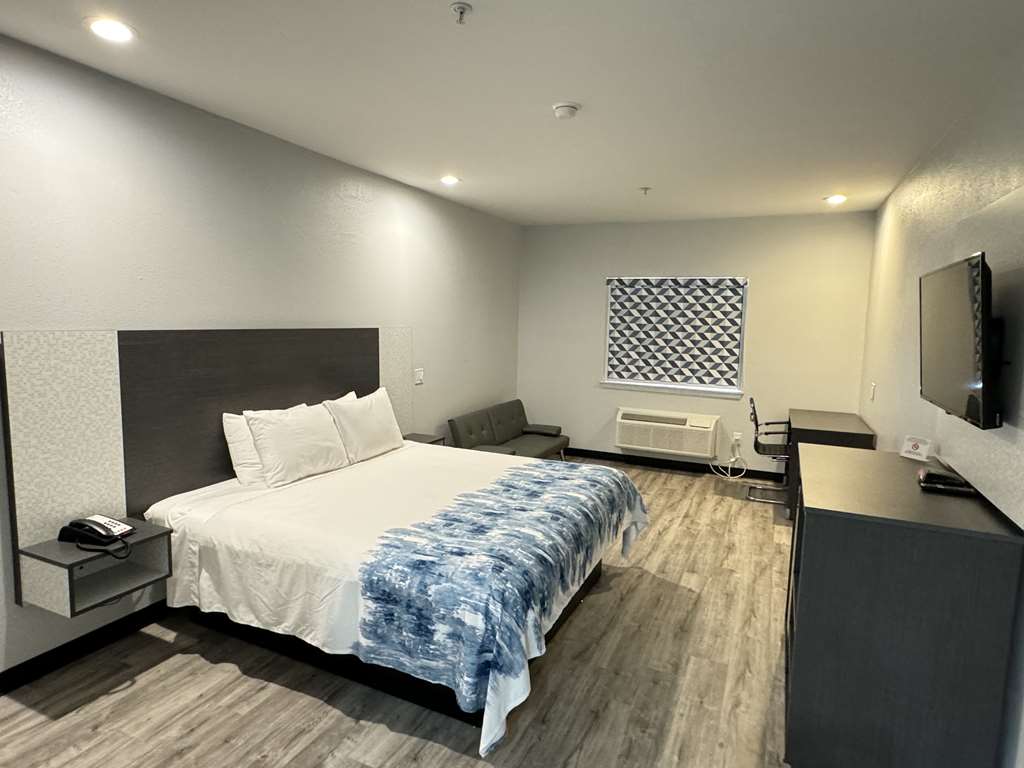 Americas Best Value Inn & Suites Haltom City Ft. Worth - photo 13