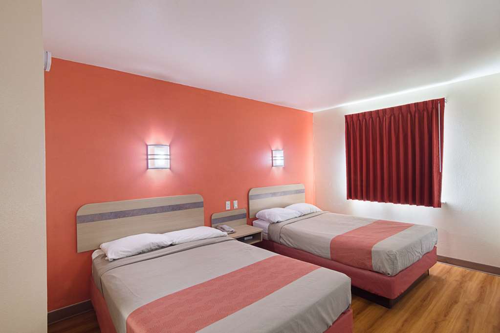 Motel 6 Terrell TX - photo 8