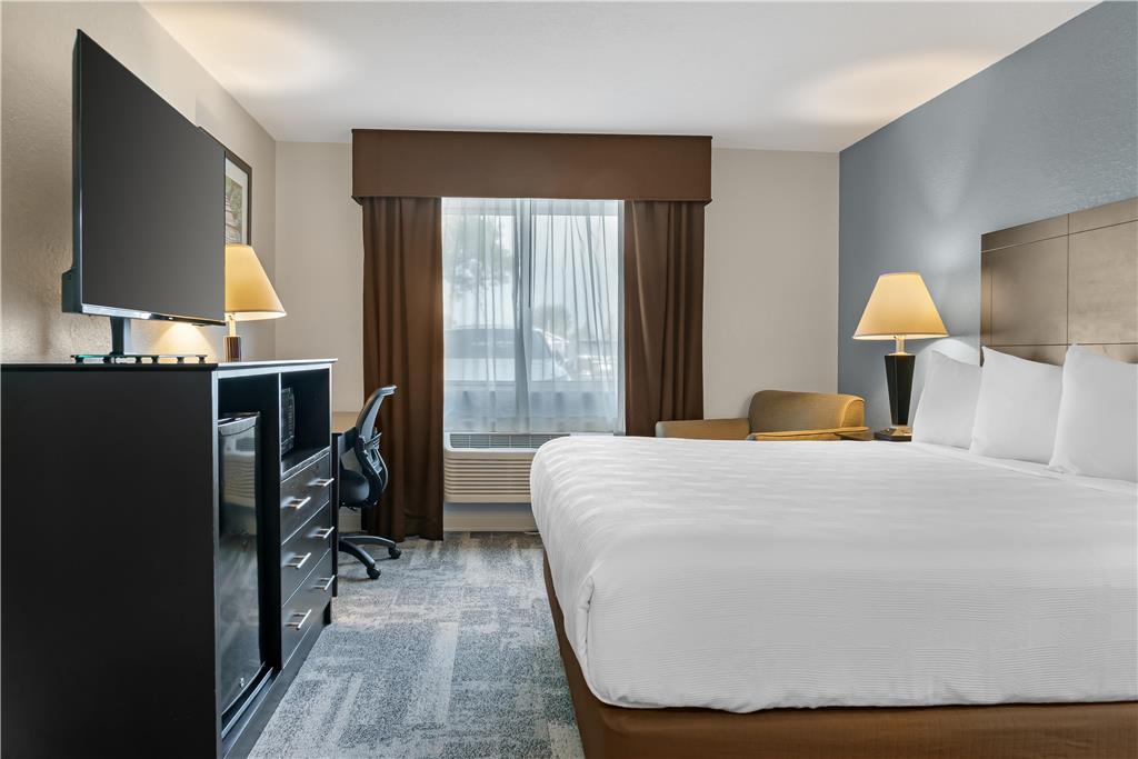 Best Western Lakewinds - photo 7