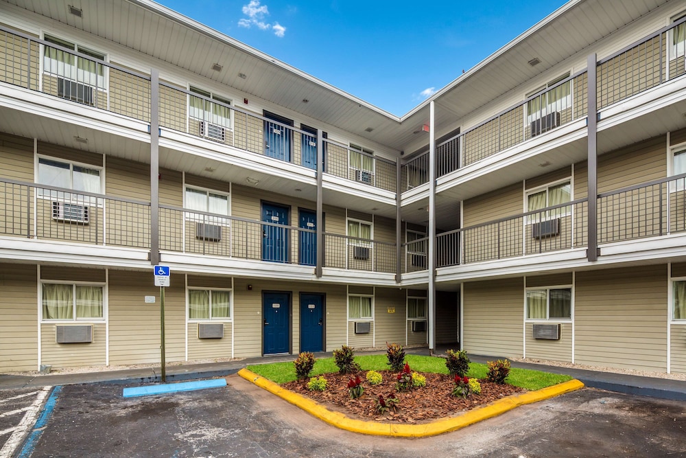 Motel 6 Jacksonville FL South - photo 33