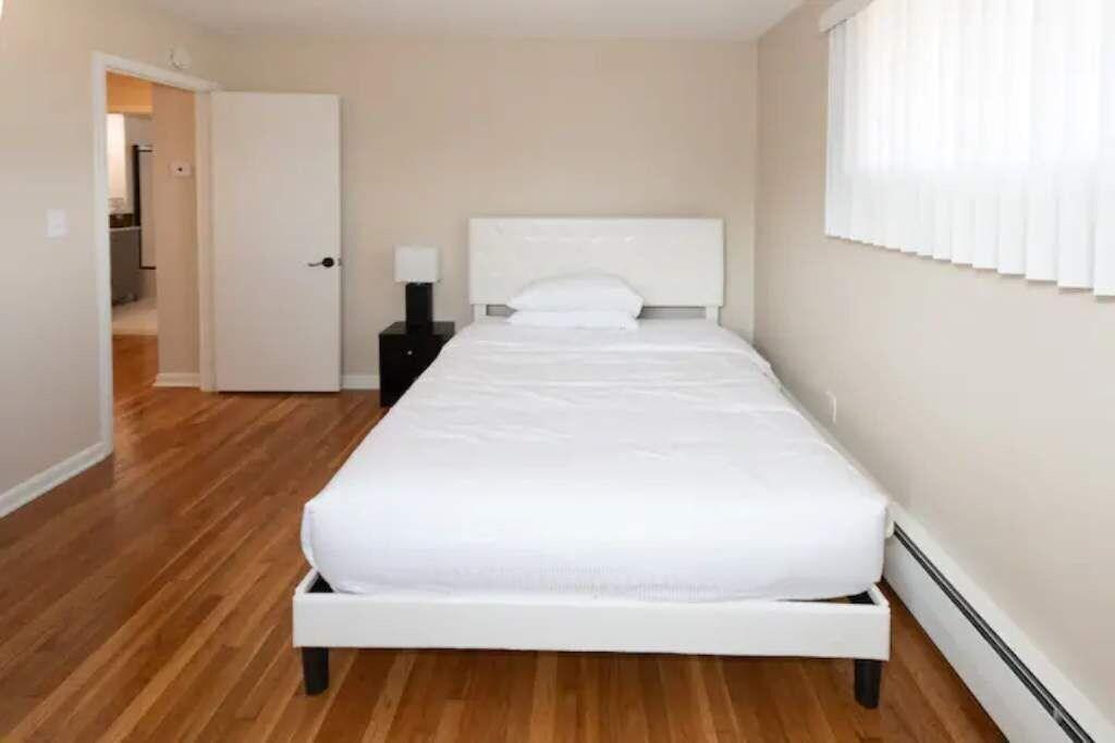 Home in College Park — 4-Star Luxury Hotel in College Park, United States