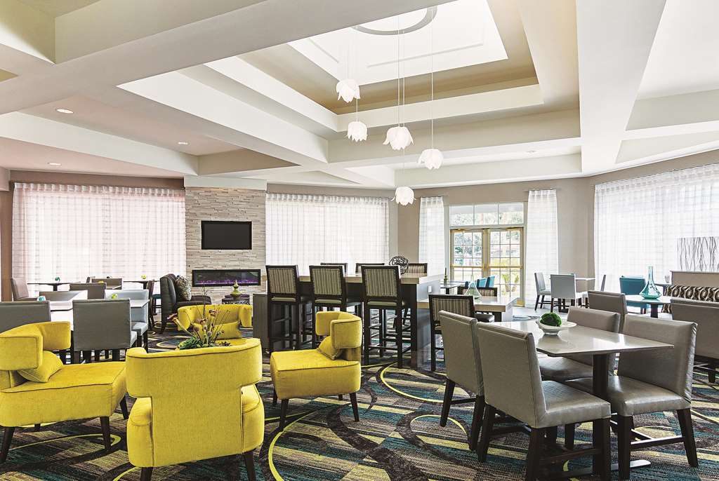 La Quinta Inn & Suites by Wyndham Orlando UCF - photo 49