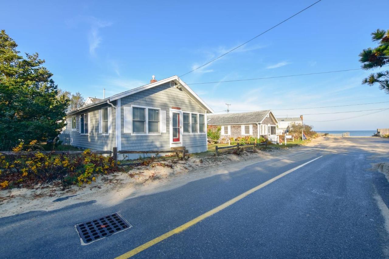 Just a few steps to Ellis Landing Beach — hotel in Brewster