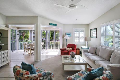 Spacious 2BR 2nd floor Siesta Key condo — 4-Star Luxury Hotel in Siesta Key, United States