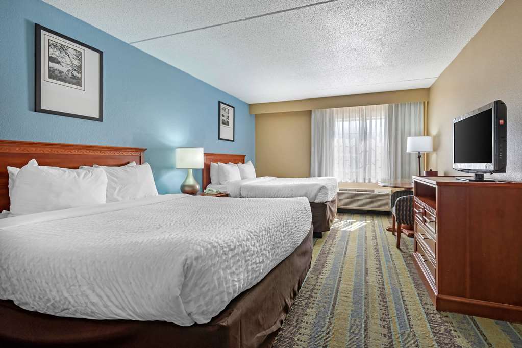 Clarion Hotel Conference Center Lexington North - photo 23