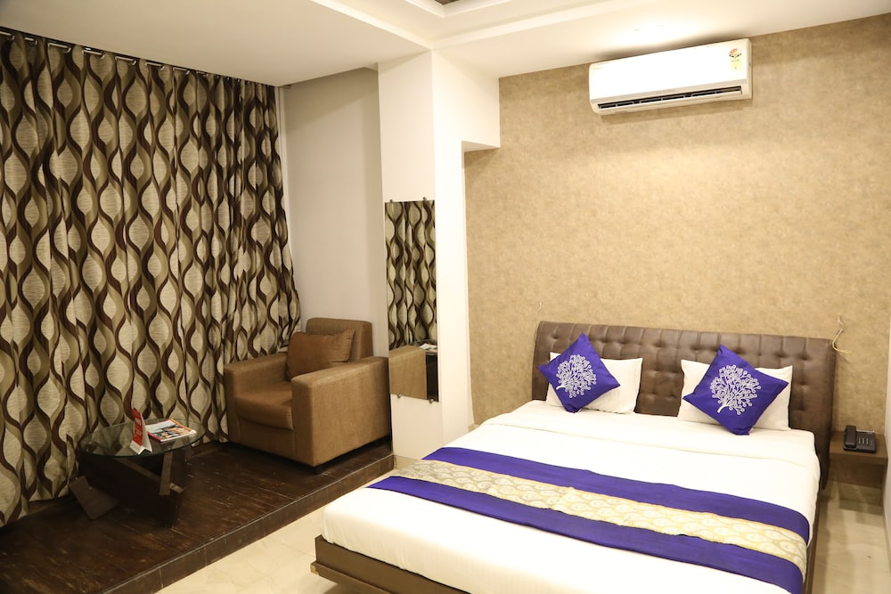 OYO 9953 Hotel Alankar in Aurangabad, India