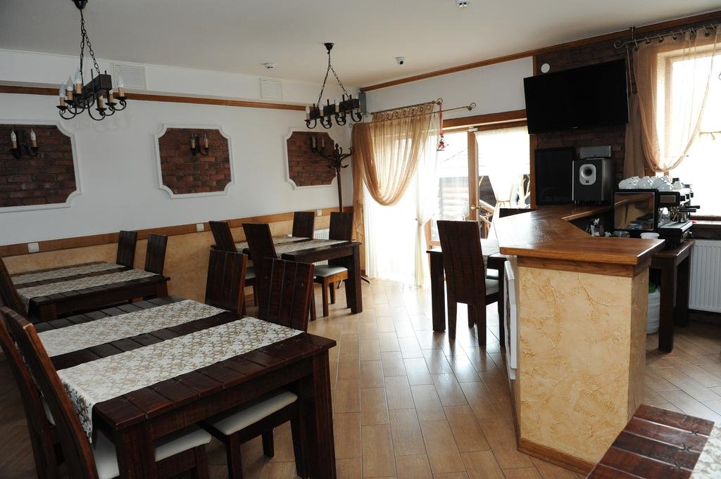 Hotel Perlyna Karpat in Nadvirna, Ukraine