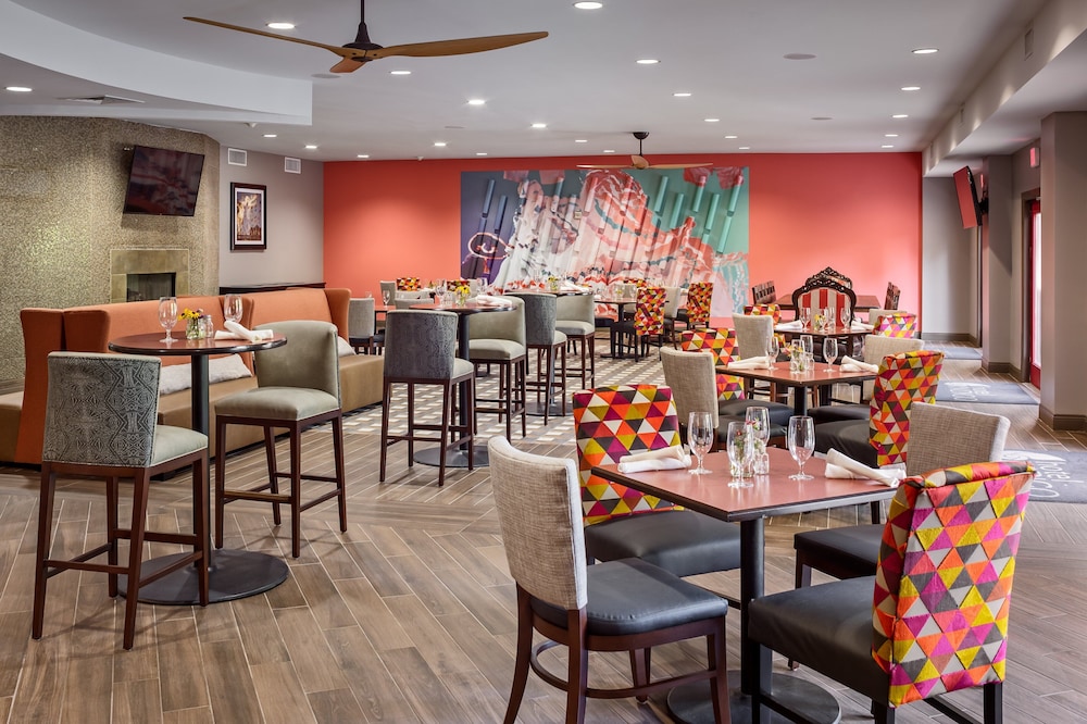 Hotel Indigo San Antonio Riverwalk by IHG - photo 31