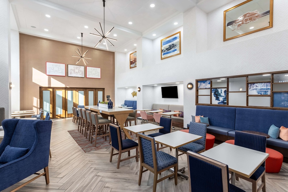 Hampton Inn & Suites Richmond IN - photo 35