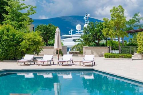 1 bedroom Teuta Porto Montenegro — 4-Star Luxury Hotel in Tivat, Montenegro